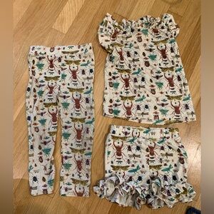 Kate Quinn three piece matching bug set